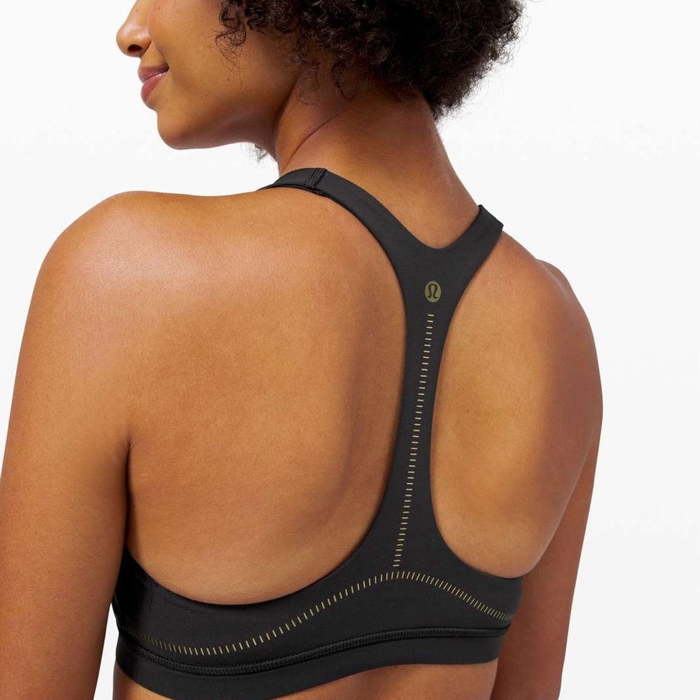 Lululemon Arise Bra Light Support, C/D Cup in Black. EUC. The Shine. Size 6 - Picture 11 of 14